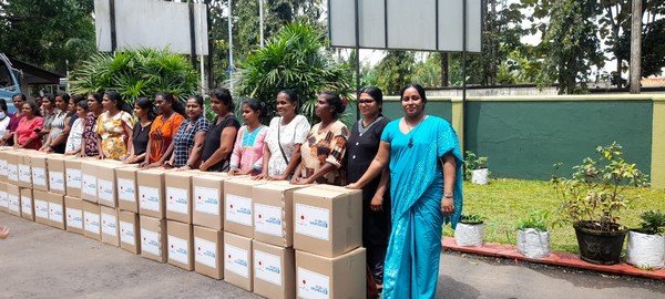 Distribution of dry food bags for women entrepreneurs (2023-10-30)